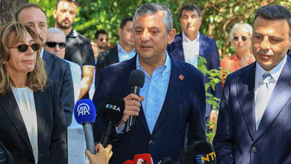 Avrupa Demokratları’ndan Özgür Özel’e destek!